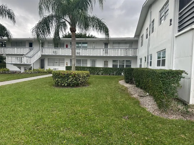 $84,599 | Windsor Condominiums, West Palm Beach, FL 33417