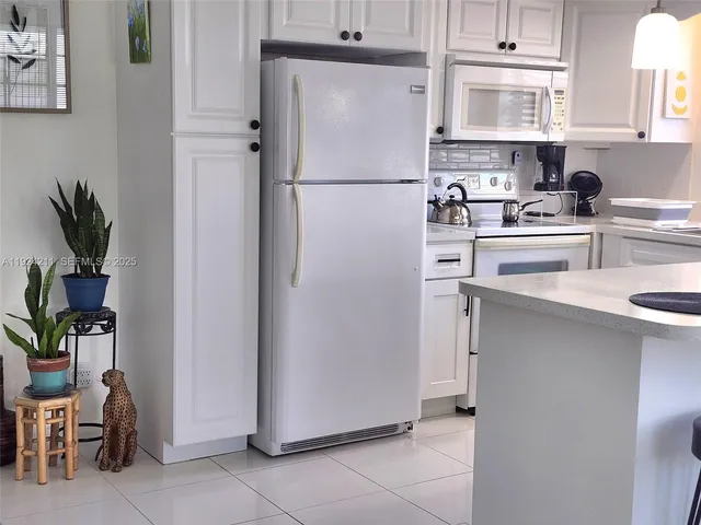 $84,599 | Windsor Condominiums, West Palm Beach, FL 33417