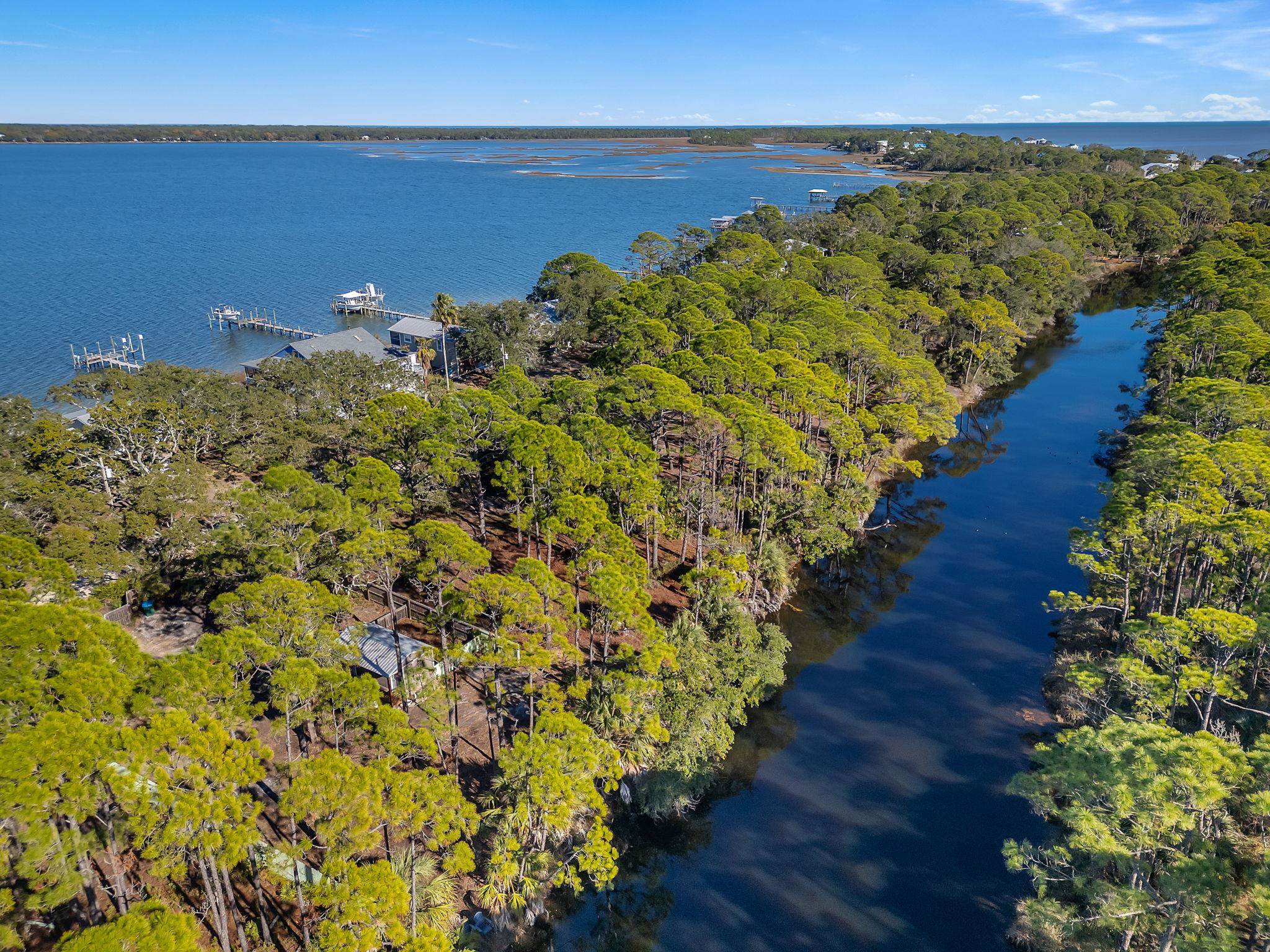 202 Harbor Circle Alligator Point, FL 32346 - Photo 5 of 13