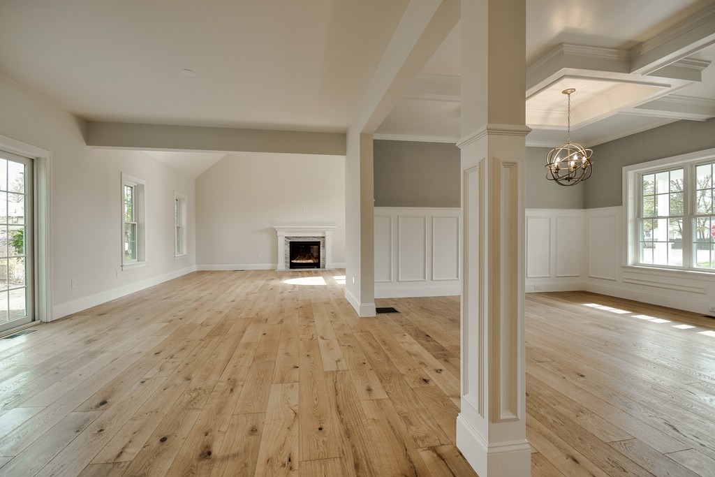 31 Wellesley Road Natick, MA 01760 - Photo 2 of 12