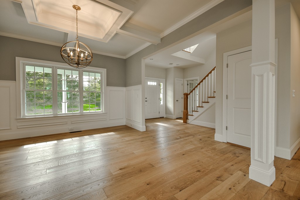31 Wellesley Road Natick, MA 01760 - Photo 3 of 12