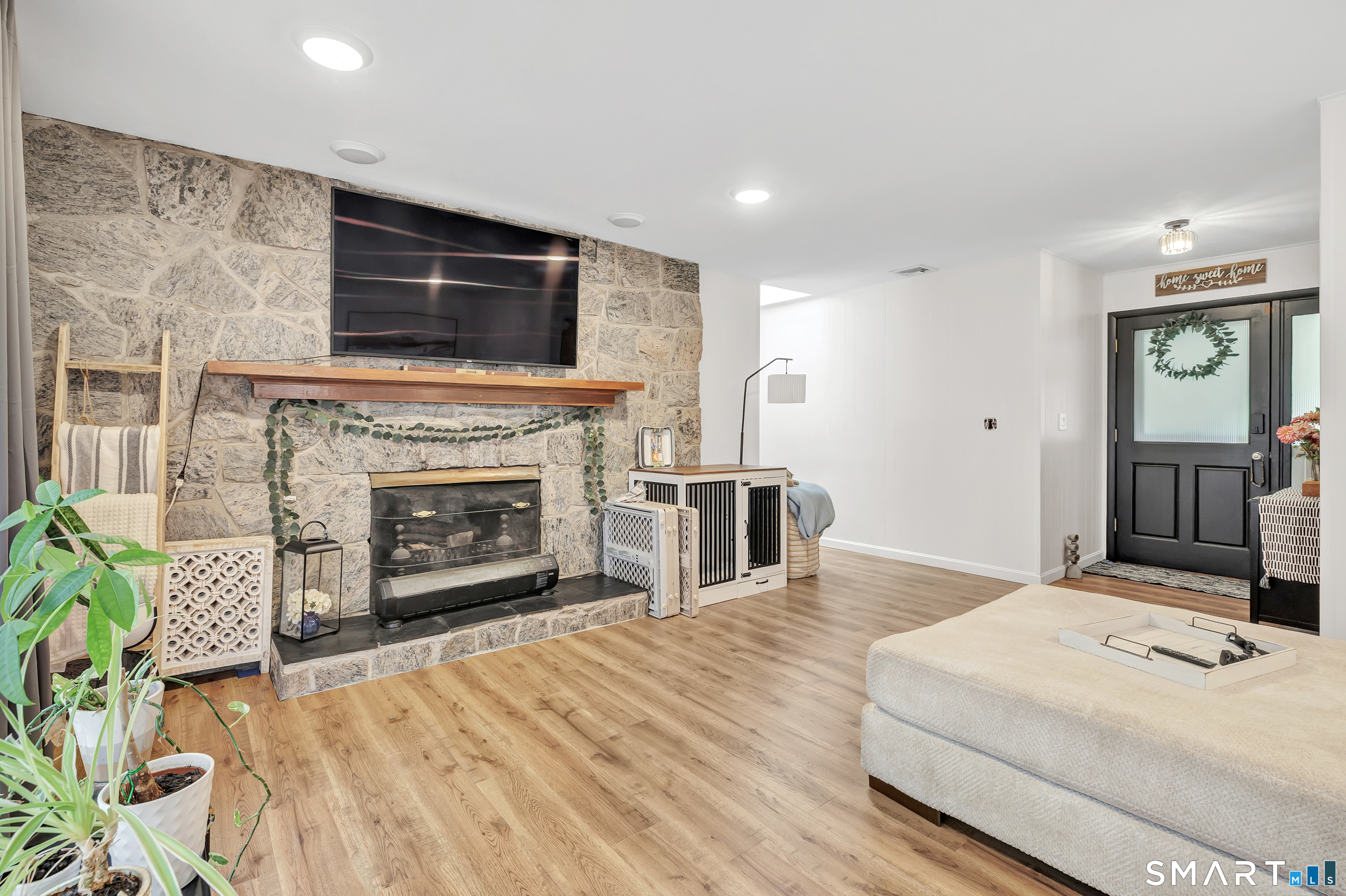 75 Crestwood Road Bethany, CT 06524 - Photo 14 of 38 Gallery Image 14