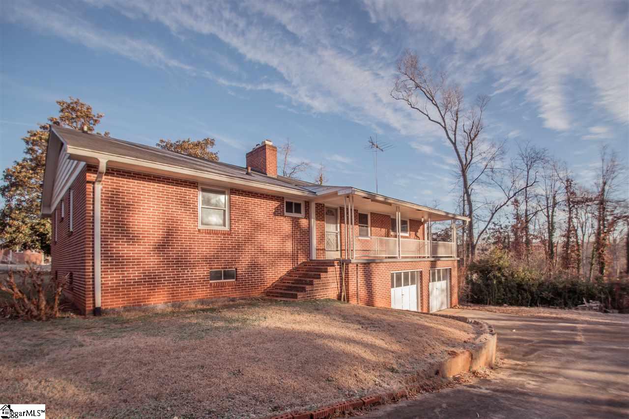10 Racine Court Greenville, SC 29617 - Photo 6 of 36 Gallery Image 6