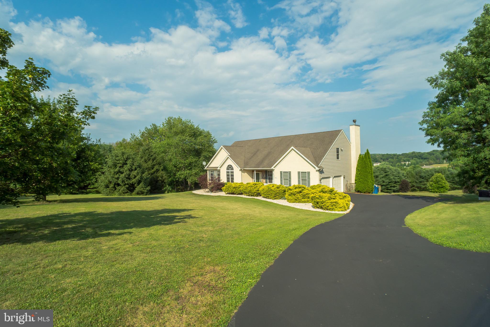 2077 West Rock Road Perkasie, PA 18944 - Photo 1 of 32 Gallery Image 1