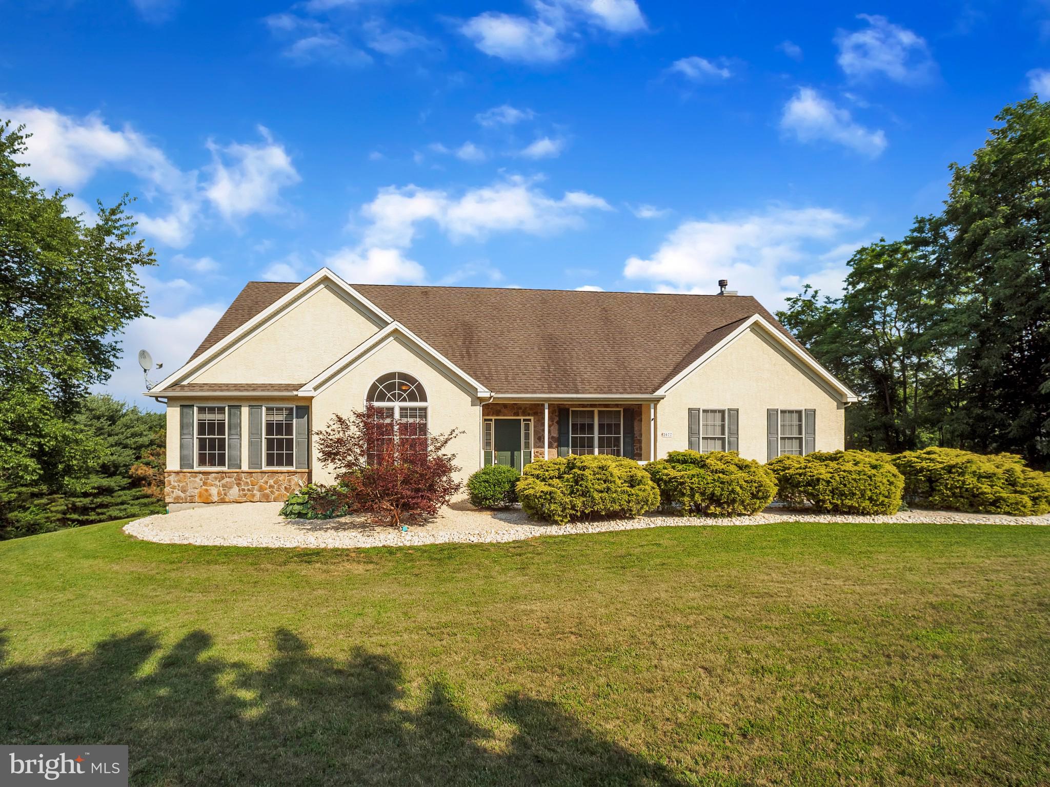2077 West Rock Road Perkasie, PA 18944 - Photo 2 of 32 Gallery Image 2