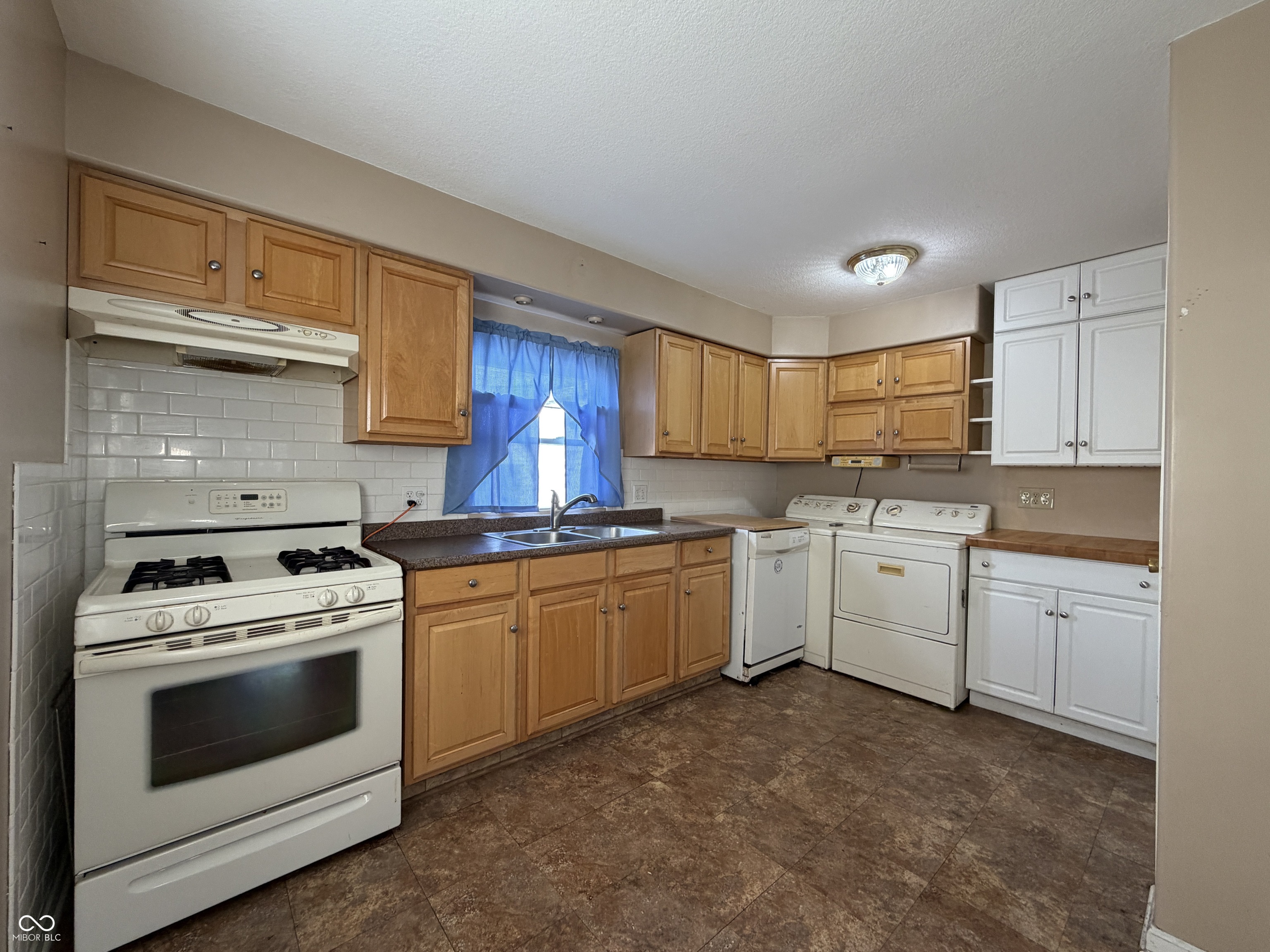 2240 St Paul Street Indianapolis, IN 46203 - Photo 13 of 24