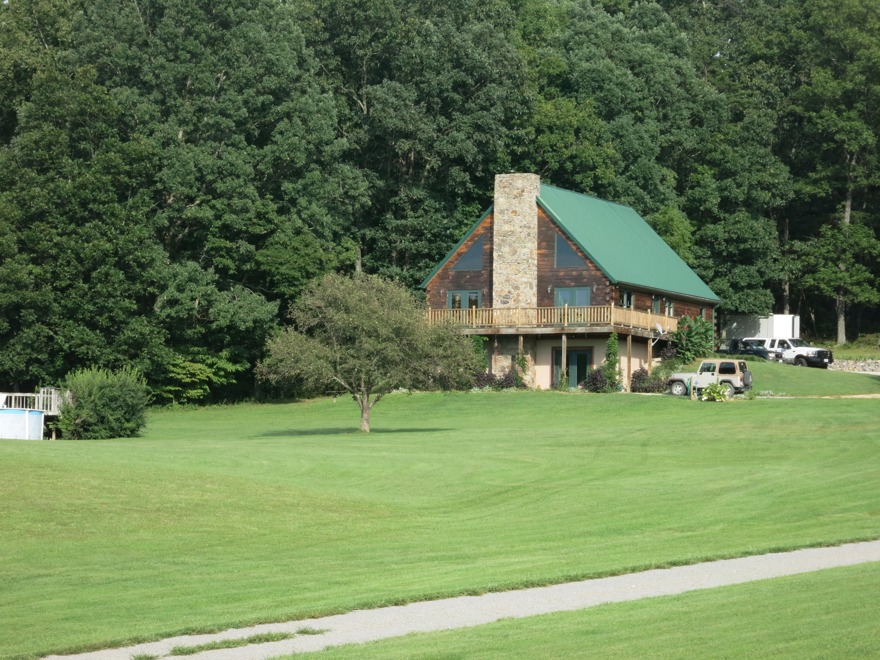 246 Stage Road Buchanan, VA 24066 - Photo 27 of 88 Front view