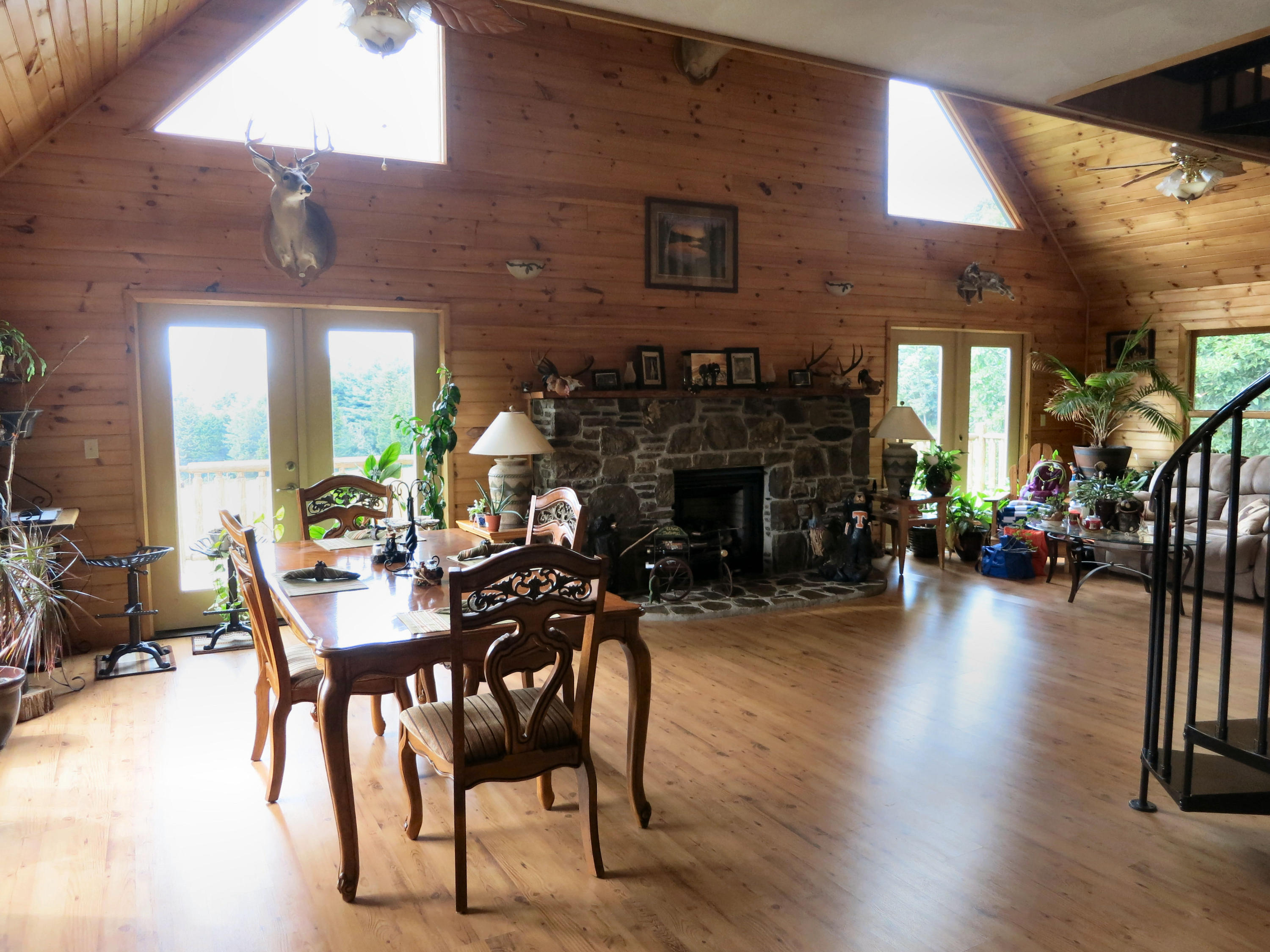 246 Stage Road Buchanan, VA 24066 - Photo 29 of 88 Great Room