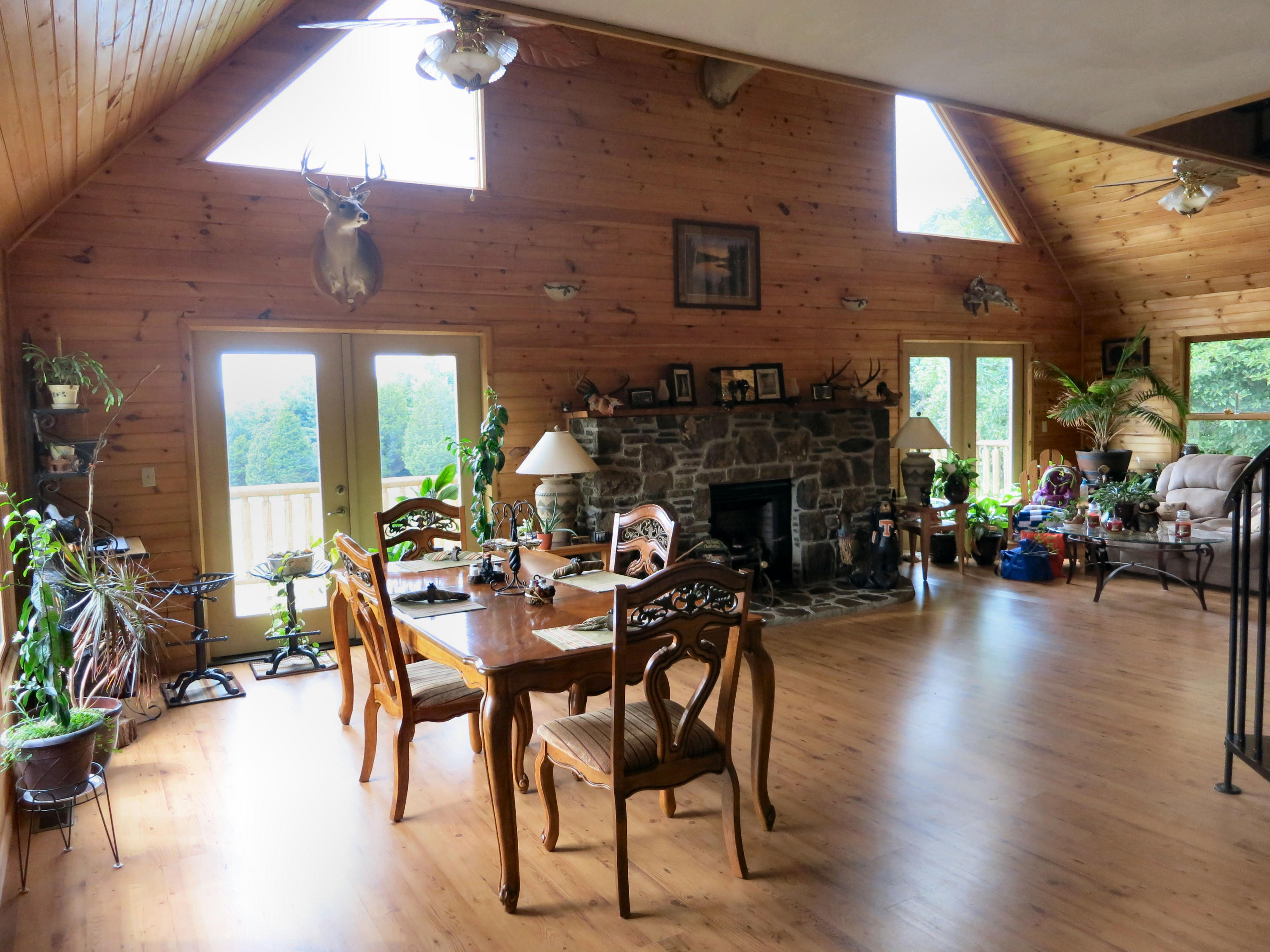 246 Stage Road Buchanan, VA 24066 - Photo 30 of 88 Great Room