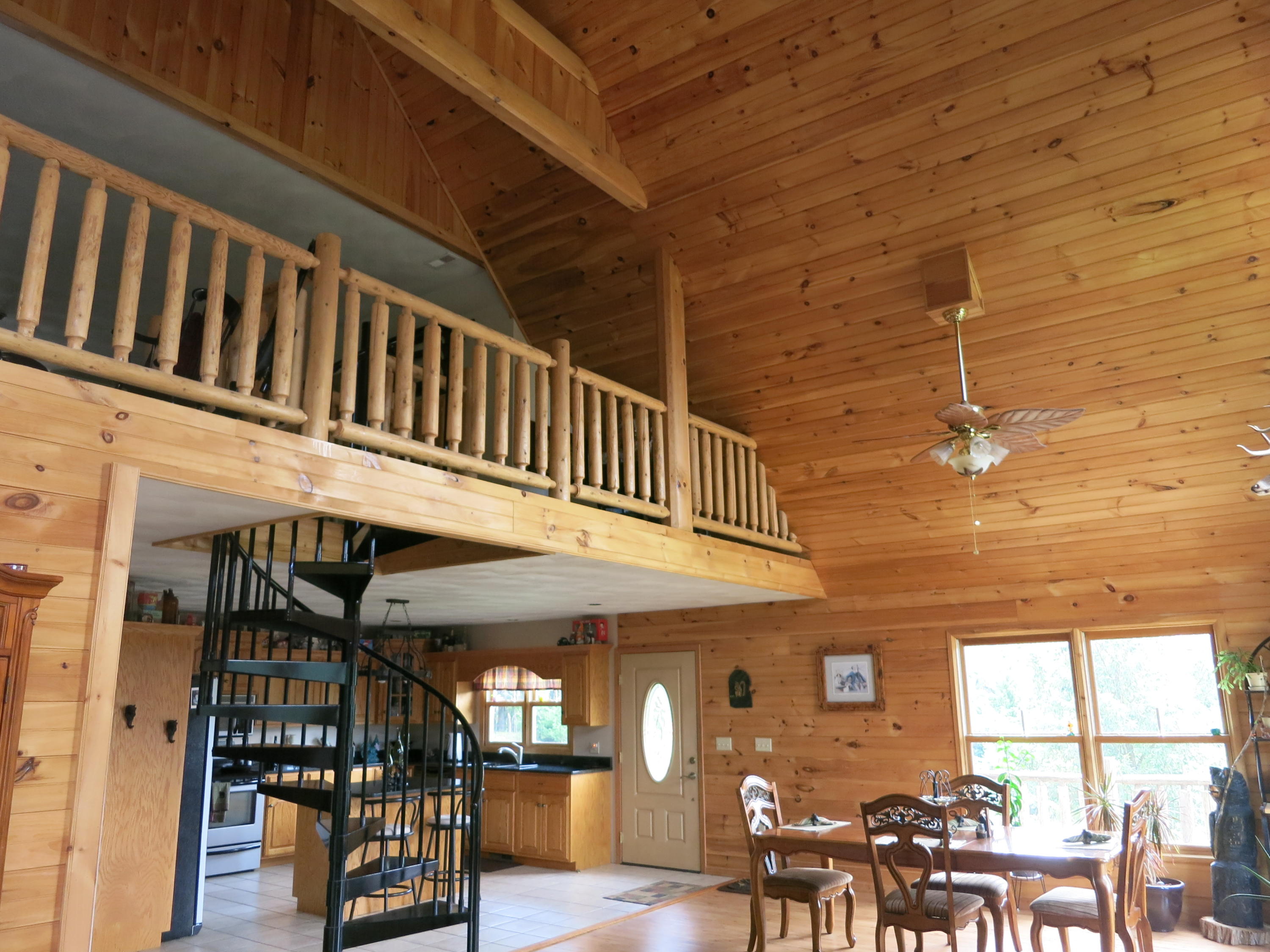 246 Stage Road Buchanan, VA 24066 - Photo 34 of 88 Loft area
