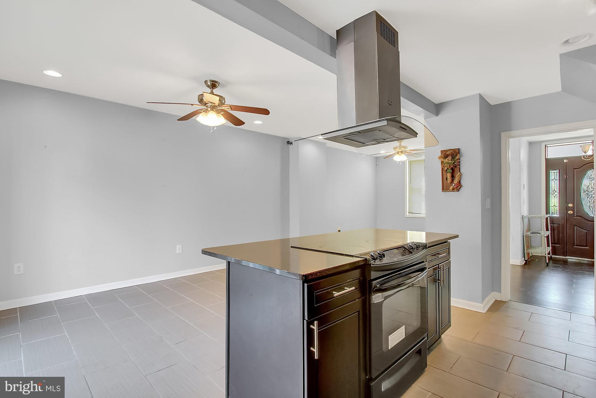 6756 Woodley Road Baltimore, MD 21222 - Photo 11 of 31 Cooktop