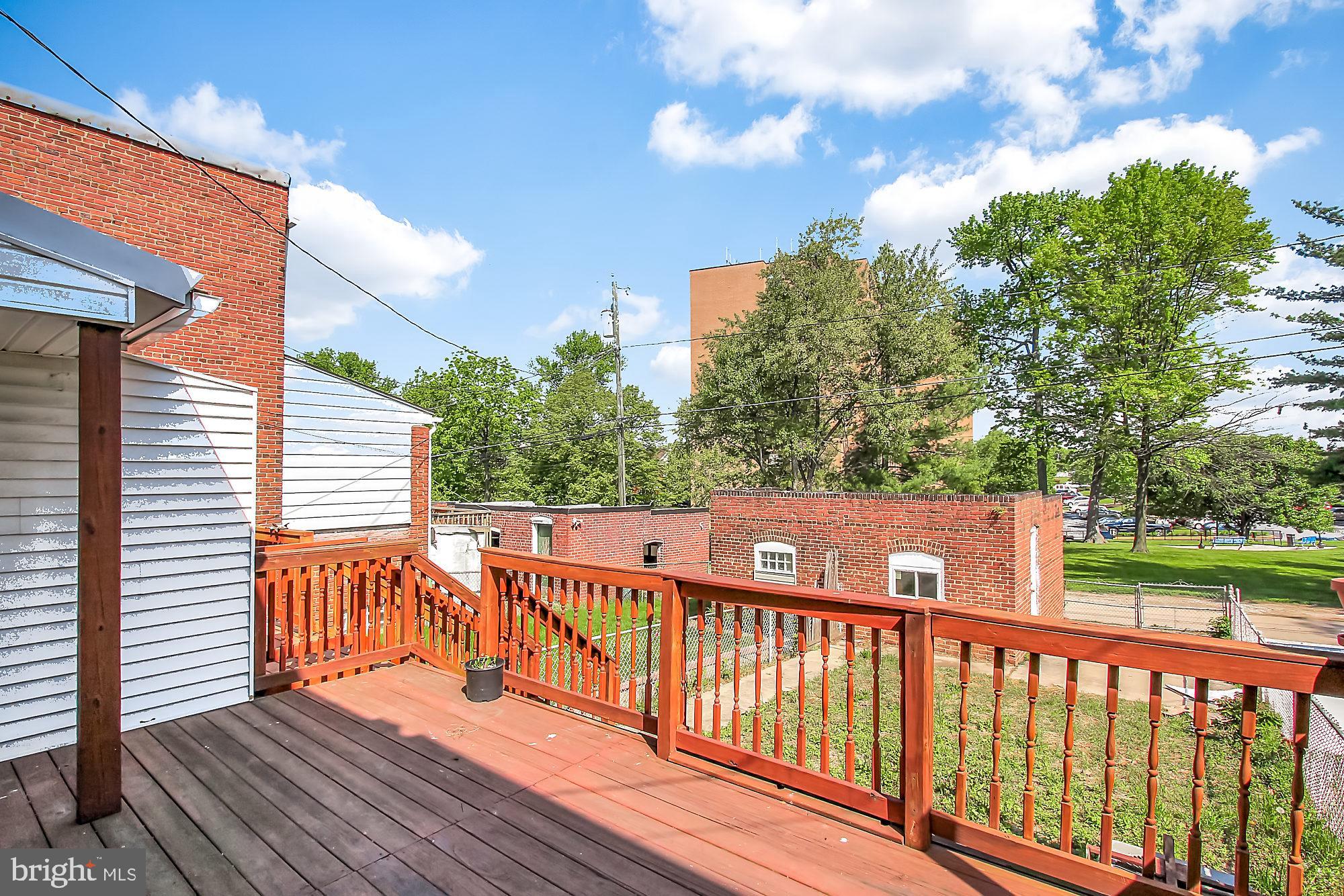 6756 Woodley Road Baltimore, MD 21222 - Photo 27 of 31 Rear Deck