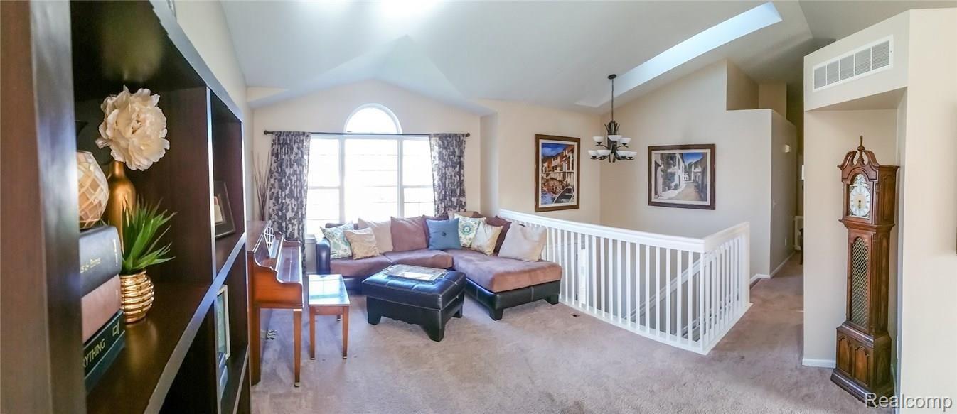 1671 Chelsea Circle Howell, MI 48843 - Photo 5 of 25 5.jpg