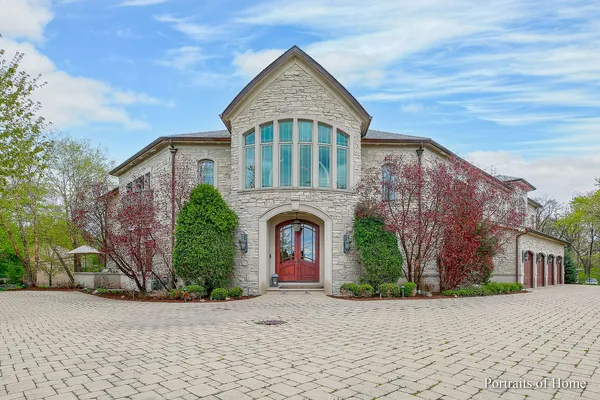 $6,700,000 | 3305 York Road, Oak Brook, IL 60523