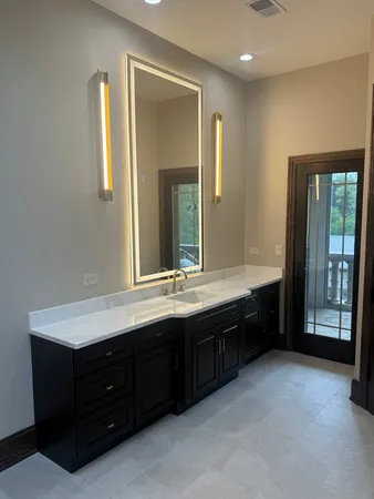 $6,700,000 | 3305 York Road, Oak Brook, IL 60523