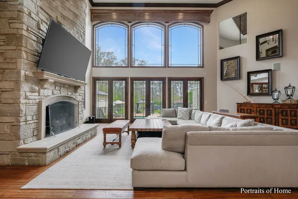 $6,700,000 | 3305 York Road, Oak Brook, IL 60523