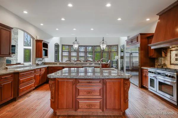 $6,700,000 | 3305 York Road, Oak Brook, IL 60523