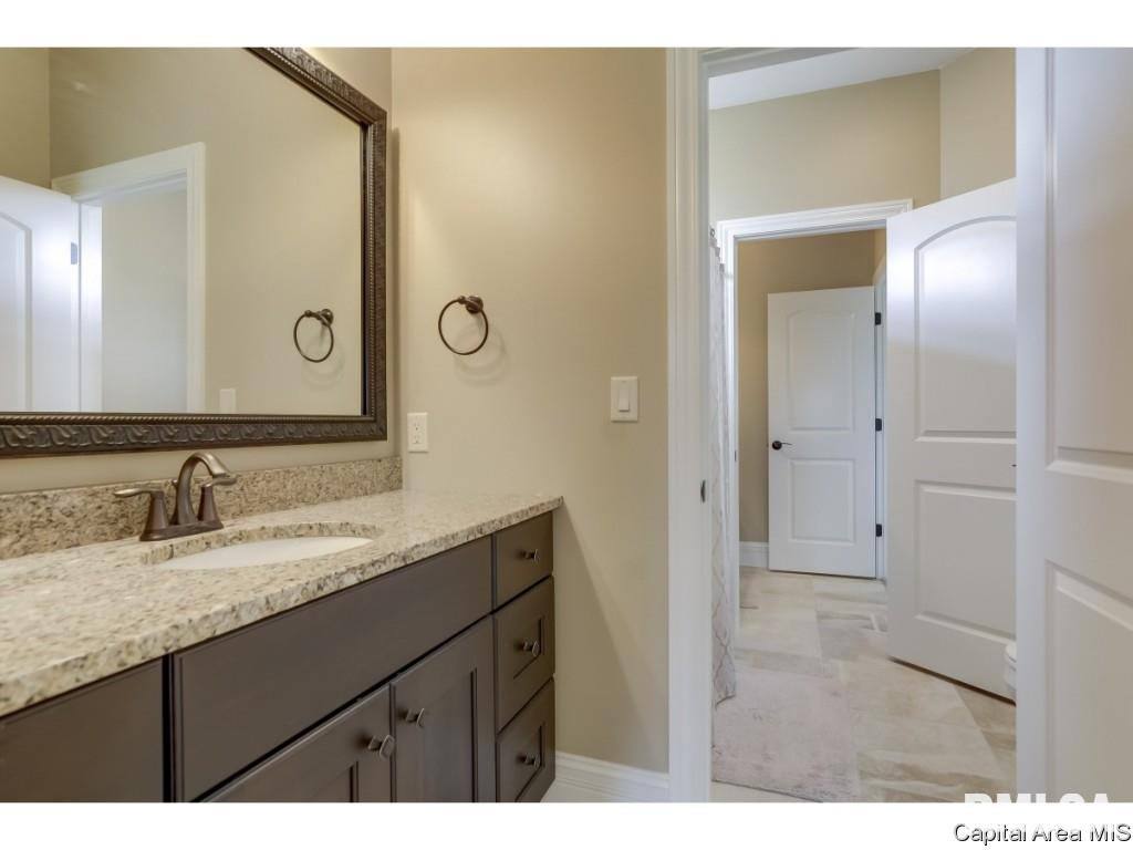 4404 Foxhall Lane Springfield, IL 62711 - Photo 18 of 36