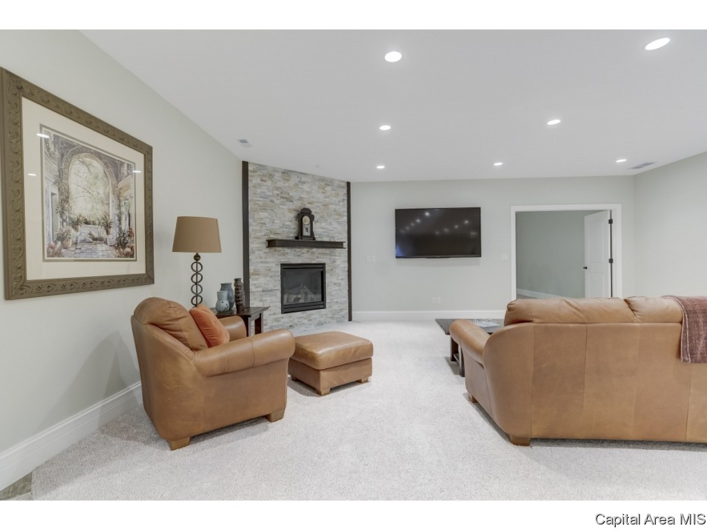 4404 Foxhall Lane Springfield, IL 62711 - Photo 27 of 36