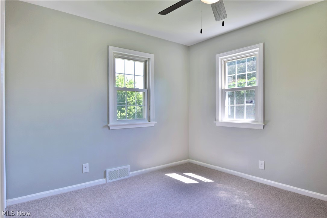 3004 Decamp Road Youngstown, OH 44511 - Photo 25 of 35