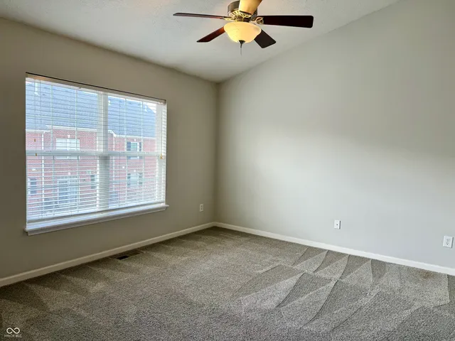 $1,950 | 11935 Riley Drive, Unit 4, Zionsville, IN 46077