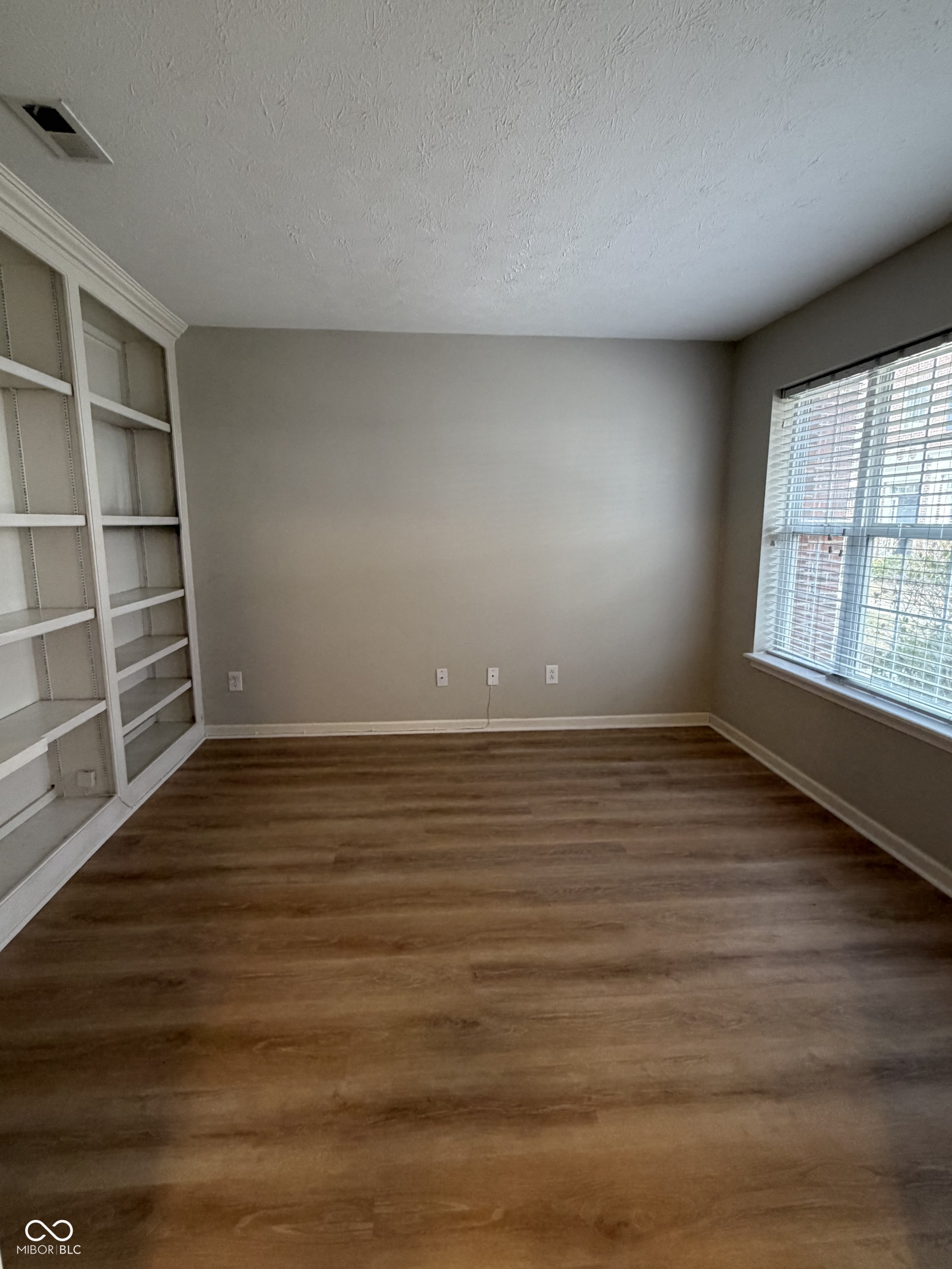 11935 Riley Drive, Unit 4 Zionsville, IN 46077 - Photo 2 of 21