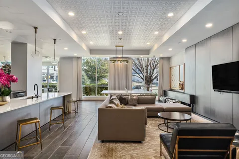$325,000 | 325 East Paces Ferry Road Northeast, Unit 1206, Atlanta, GA 30305