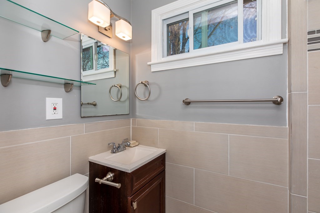 57 Ellington Road Quincy, MA 02170 - Photo 15 of 38 Gallery Image 15