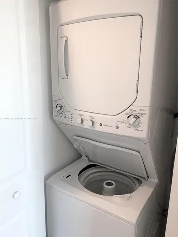 $3,590 | 7900 Harbor Island Drive, Unit 1103, North Bay Village, FL 33141