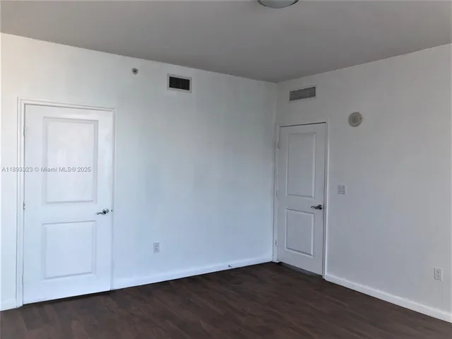 $3,590 | 7900 Harbor Island Drive, Unit 1103, North Bay Village, FL 33141