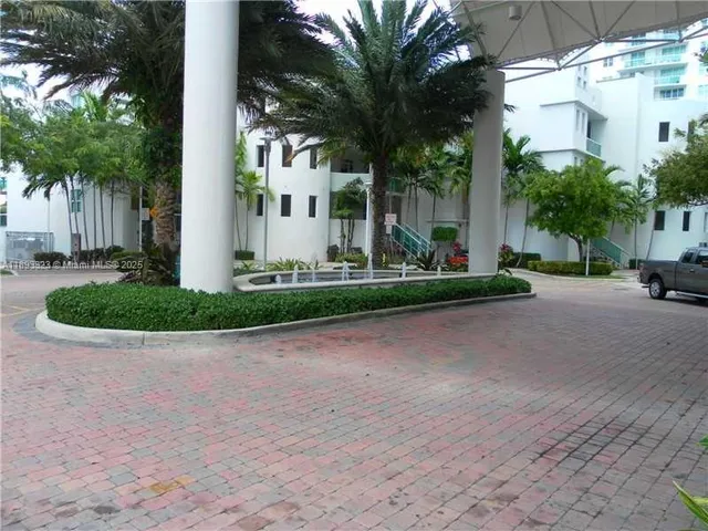 $3,590 | 7900 Harbor Island Drive, Unit 1103, North Bay Village, FL 33141