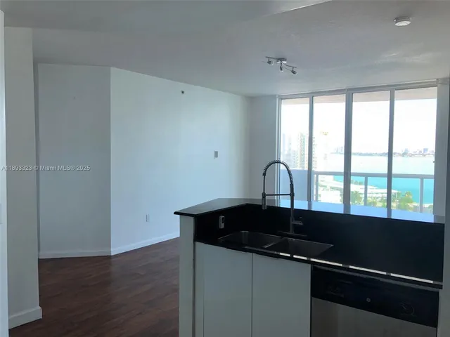 $3,590 | 7900 Harbor Island Drive, Unit 1103, North Bay Village, FL 33141