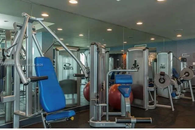 $3,590 | 7900 Harbor Island Drive, Unit 1103, North Bay Village, FL 33141