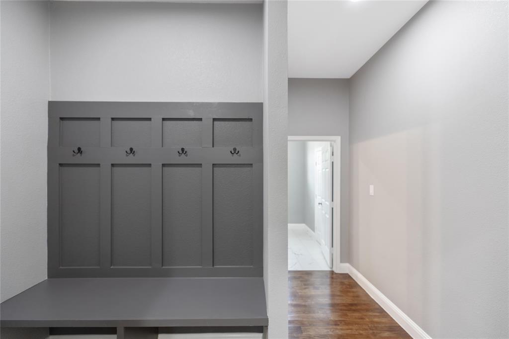 10560 Lago Vista Quinlan, TX 75474 - Photo 24 of 31 a view of a closet