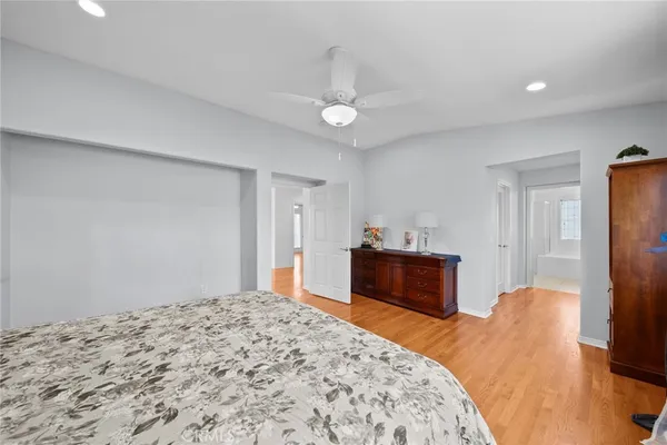 $884,900 | 24245 Silhouette Way, Valencia, CA 91354