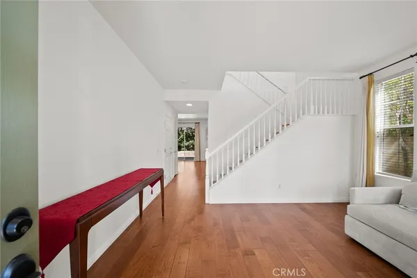 $884,900 | 24245 Silhouette Way, Valencia, CA 91354