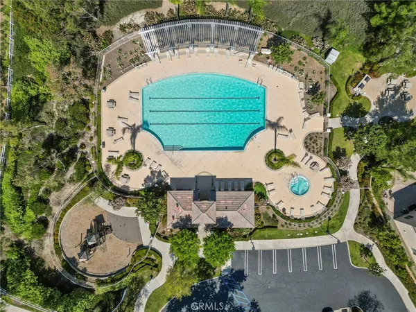 $884,900 | 24245 Silhouette Way, Valencia, CA 91354
