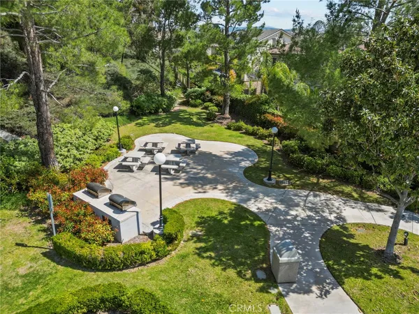 $884,900 | 24245 Silhouette Way, Valencia, CA 91354