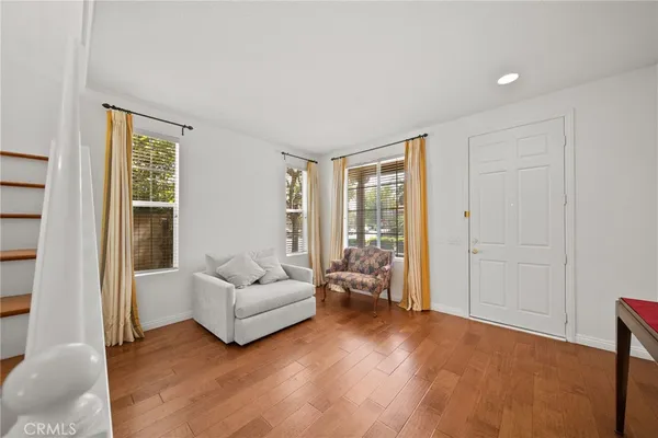 $884,900 | 24245 Silhouette Way, Valencia, CA 91354