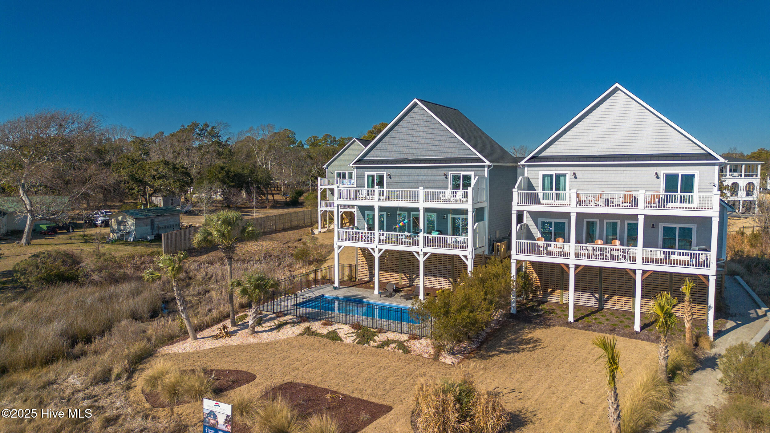 102 Pier View Hampstead, NC 28443 - Photo 2 of 39 back 1