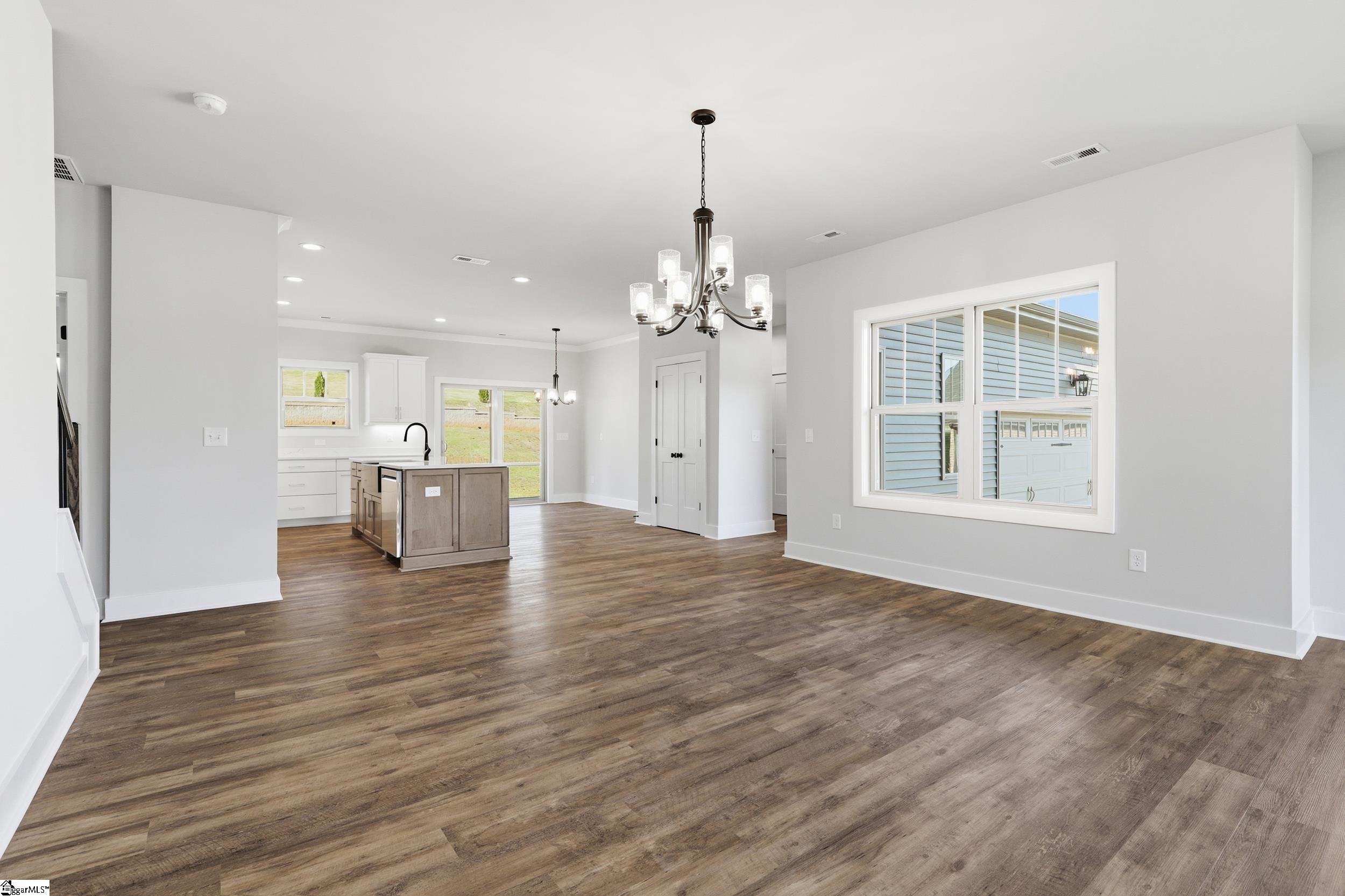 158 Mimosa Road Lyman, SC 29365 - Photo 5 of 31
