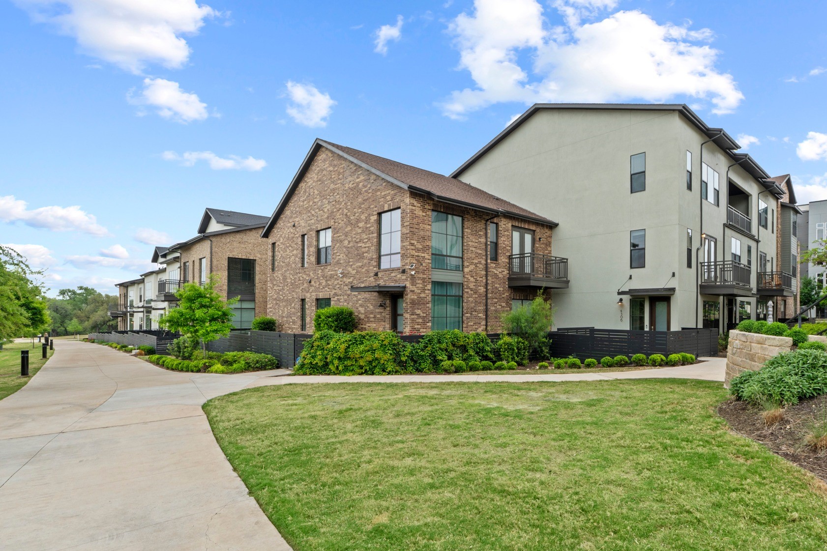 4506 Progress Street Austin, TX 78731 - Photo 5 of 40