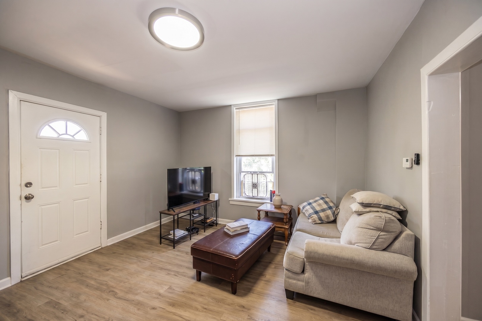 1759 West 21st Street Chicago, IL 60608 - Photo 6 of 38