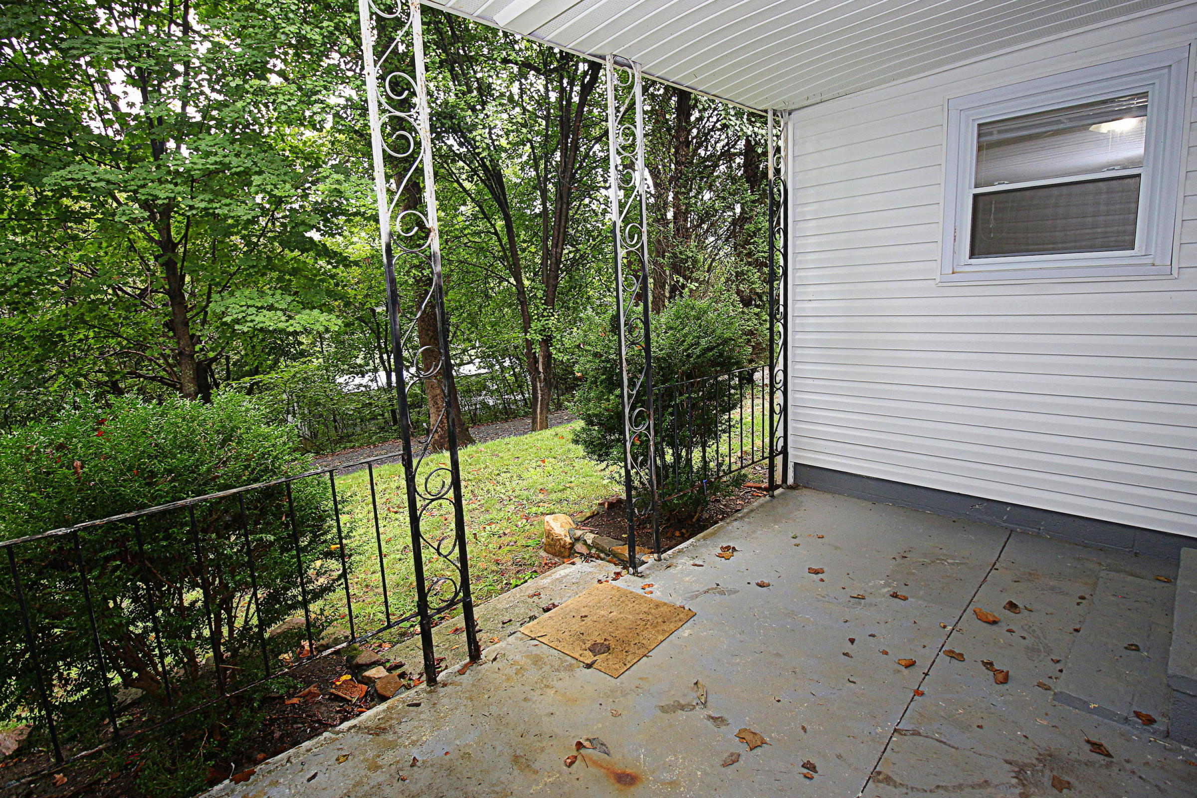 71 Rabbits Way Blue Ridge, VA 24064 - Photo 15 of 23 a view of a backyard with hardwood