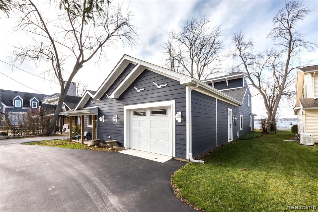 9109 Mcgregor Road Pinckney, MI 48169 - Photo 9 of 58 Gallery Image 9