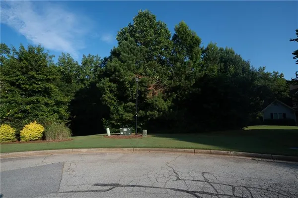 $59,500 | 305 Vantage Point, Locust Grove, GA 30248