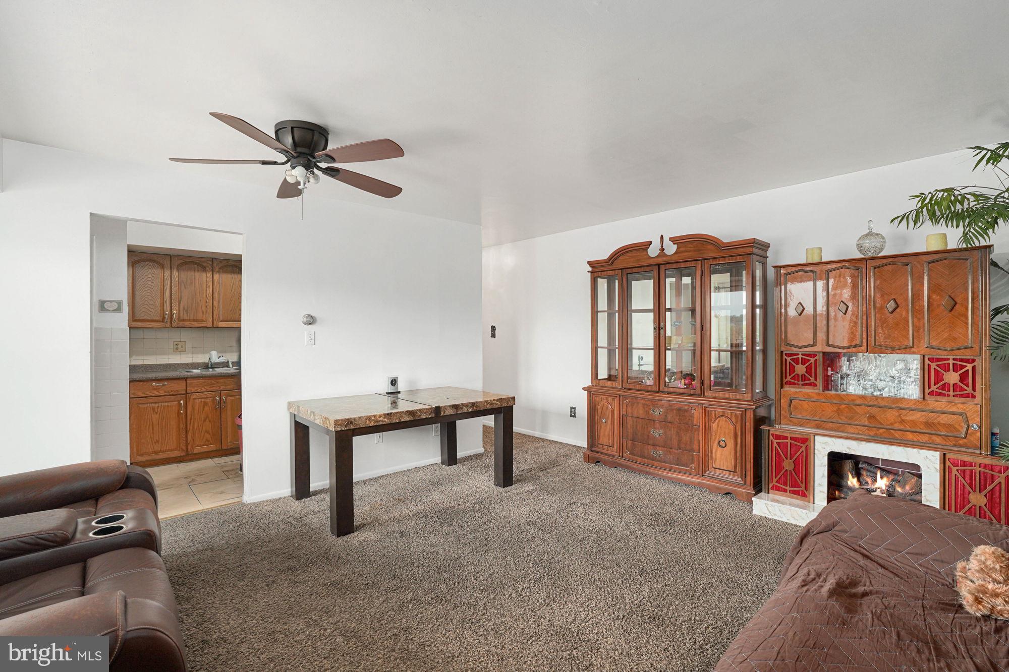 3400 25th Street South, Unit 27 Arlington, VA 22206 - Photo 24 of 41 Living Area