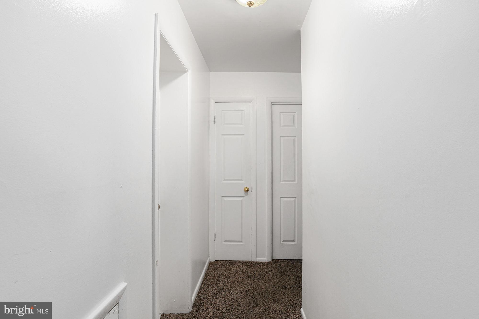 3400 25th Street South, Unit 27 Arlington, VA 22206 - Photo 27 of 41 Hallway to Bath and Bedrooms