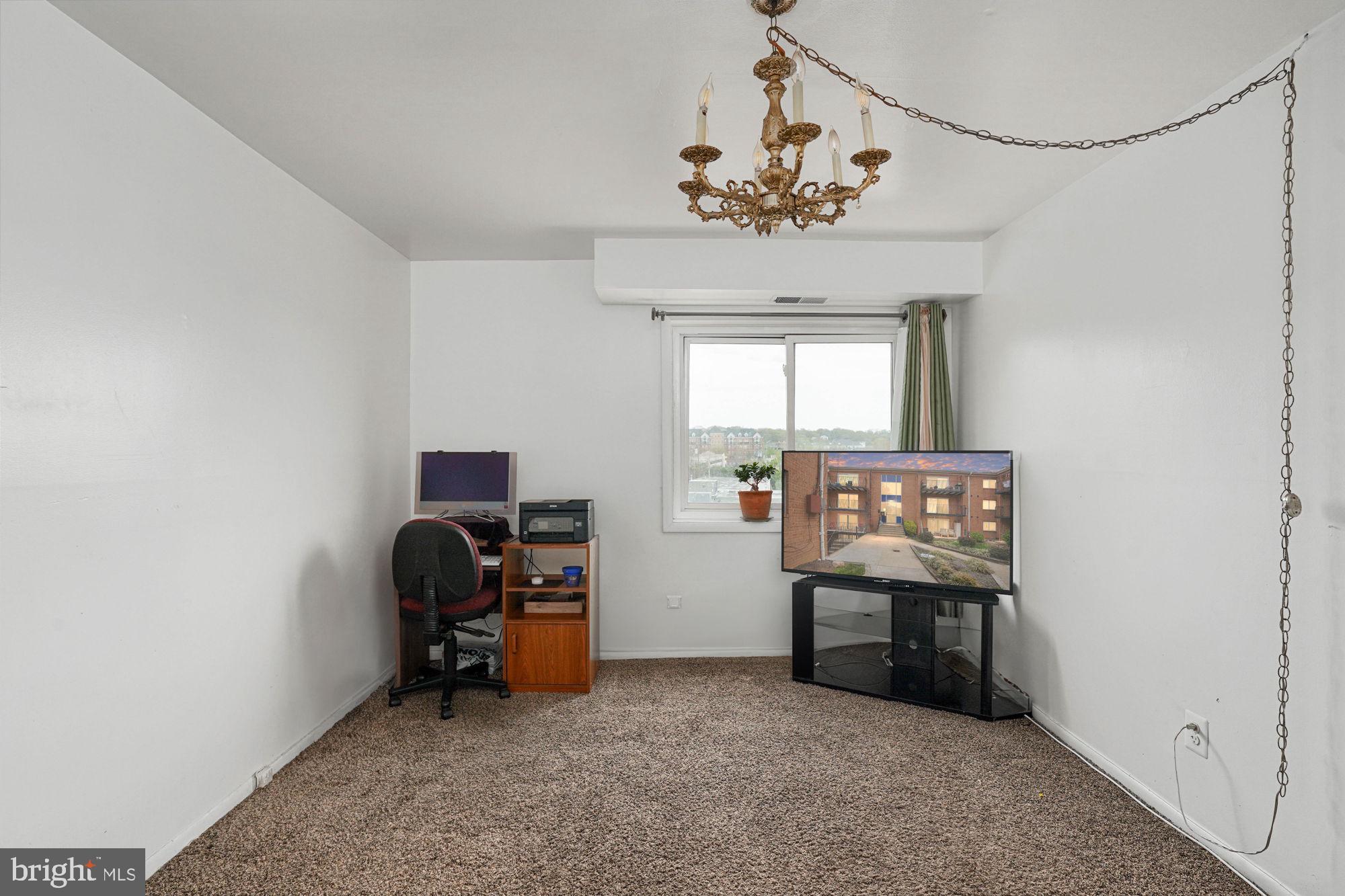 3400 25th Street South, Unit 27 Arlington, VA 22206 - Photo 29 of 41 Primary Bedroom
2nd View