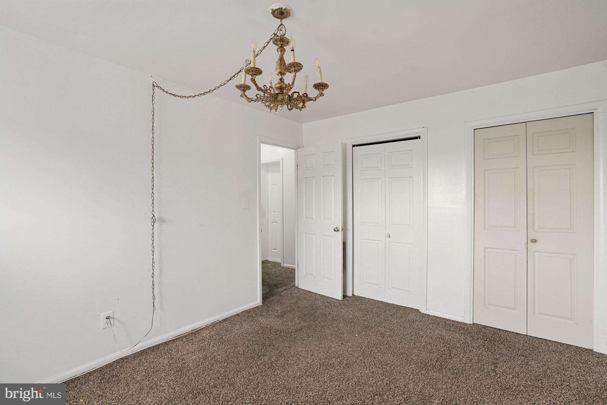 3400 25th Street South, Unit 27 Arlington, VA 22206 - Photo 31 of 41 Primary Bedroom
Double Closet